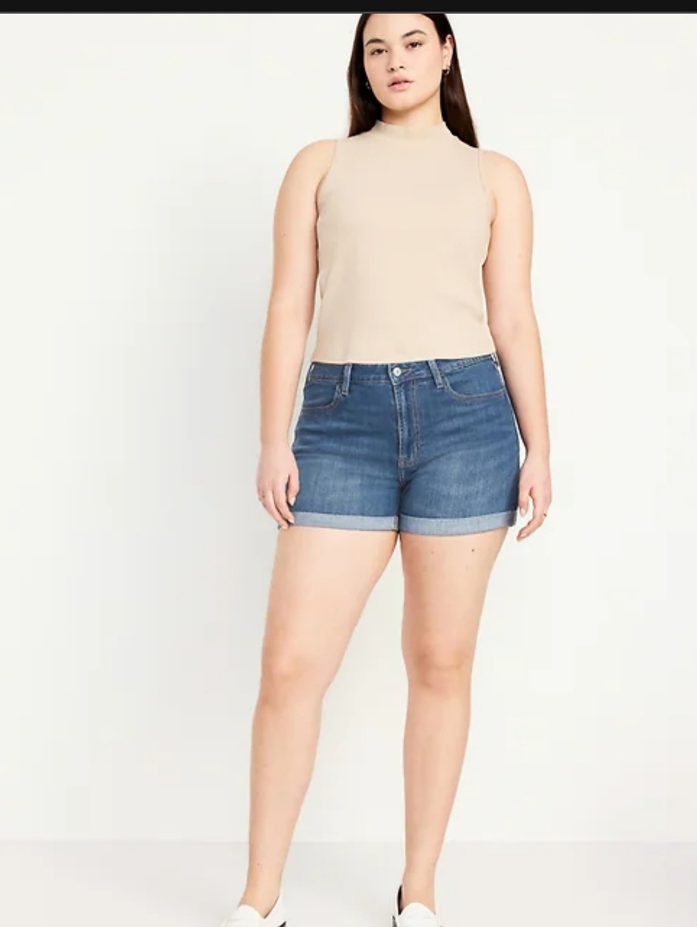 Old Navy High-Waisted Wow Jean Shorts -- 3-inch inseam - Sz 10 ( EUC)